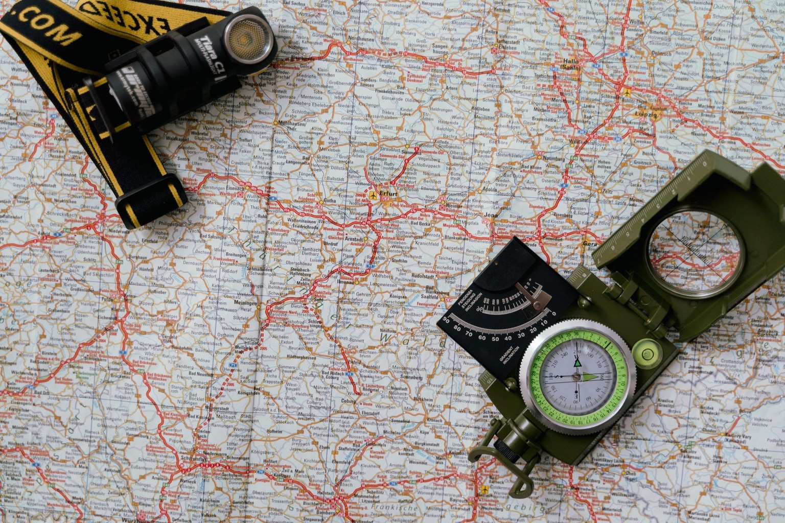 Diário de viagem: os melhores trilhos de trekking no Nepal — Equipamentos essenciais: o que não pode faltar na sua mochi